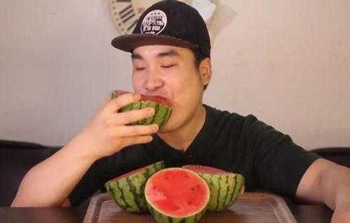 网红吃瓜mv,揭秘娱乐圈幕后真相  第1张